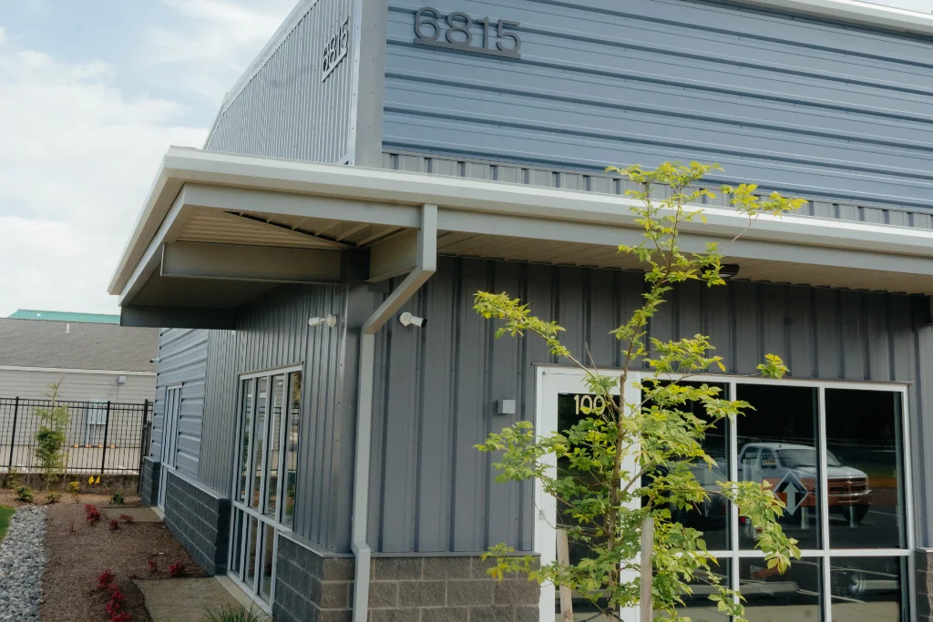 A modern steel commercial building in Vancouver, WA, featuring high-quality metal siding and expert general contracting by Westmore Construction.