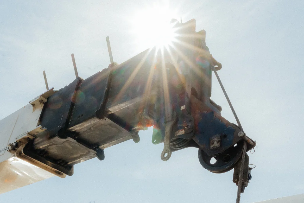 Professional hoisting and rigging services by Westmore Construction, utilizing high-capacity crane equipment for industrial projects in Portland.