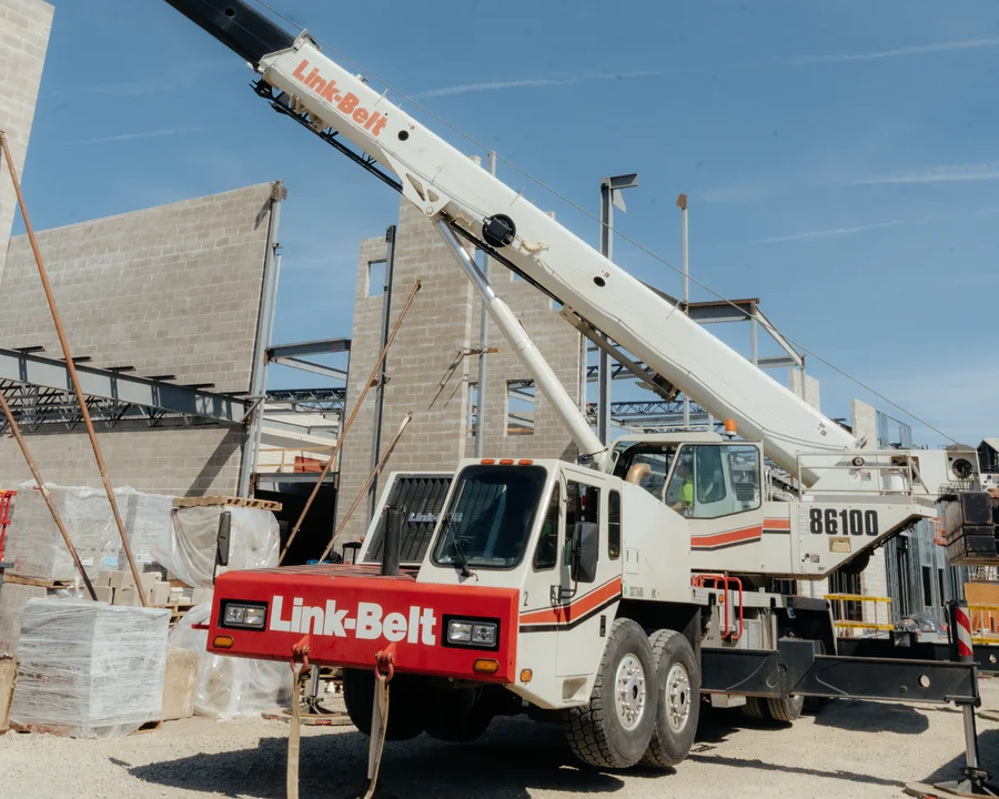 Westmore Link-Belt crane set up at a commercial jobsite